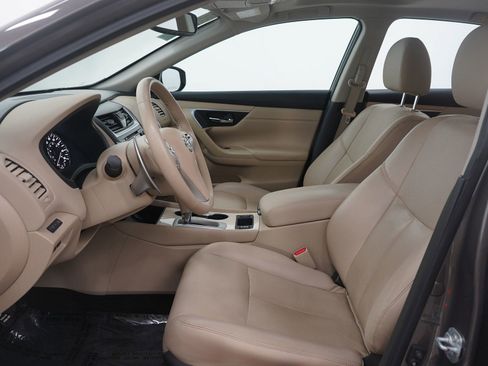 Used 2017 Nissan Altima 3.5 SL image 15