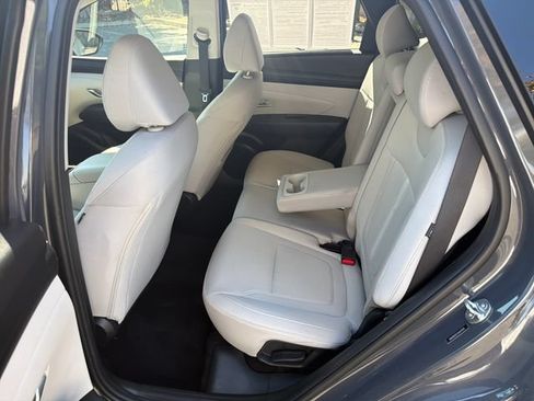 Used 2025 Hyundai Tucson SEL FWD image 20