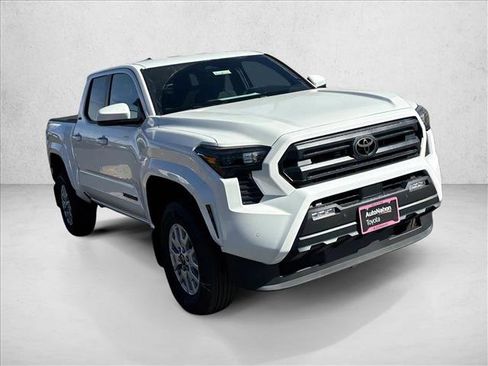 New 2025 Toyota Tacoma SR5 image 3