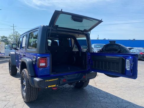 Used 2018 Jeep Wrangler Unlimited Rubicon w/ Dual Top Group AWD/4WD image 5