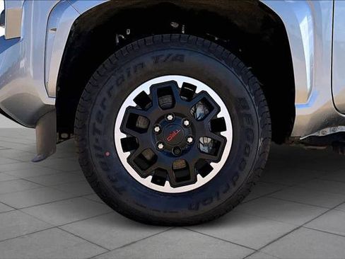 Certified 2025 Toyota Tacoma SR5 image 11