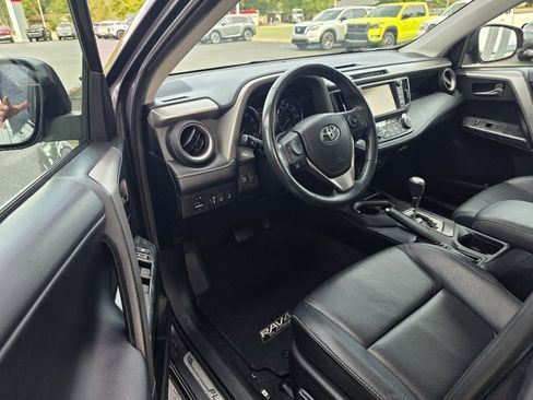 Used 2017 Toyota RAV4 Platinum image 9