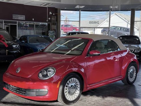 Used 2016 Volkswagen Beetle 1.8T S image 2