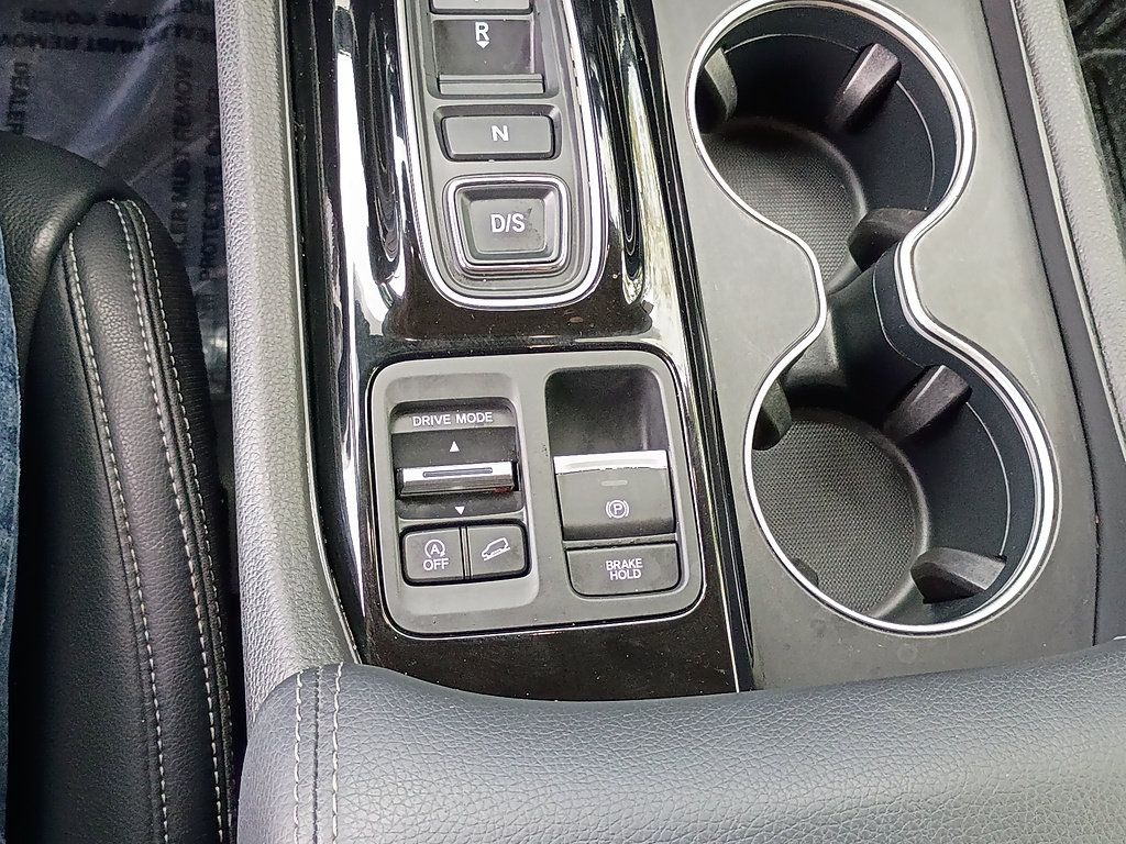 Certified 2023 Honda Pilot Touring image 25