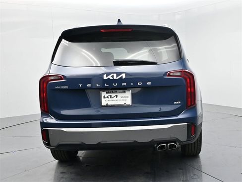 New 2025 Kia Telluride S image 7