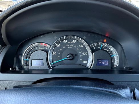 Used 2013 Toyota Camry SE FWD image 21