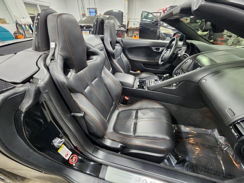 Used 2016 Jaguar F-TYPE Convertible image 18