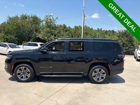 Used 2023 Jeep Wagoneer 4WD w/ Premium Group I image 8