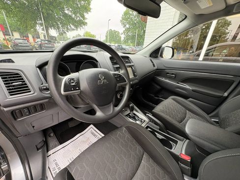 Used 2025 Mitsubishi Outlander Sport ES AWD/4WD image 25