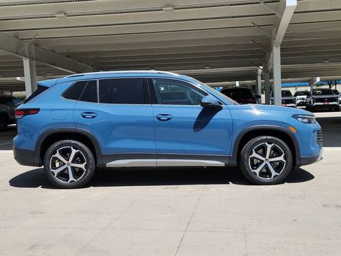 New 2026 Volkswagen Tiguan SE AWD/4WD image 2