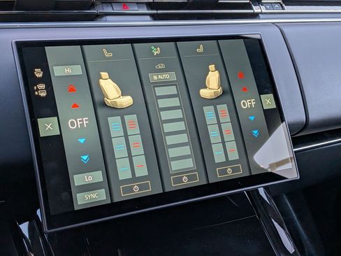 Used 2025 Land Rover Range Rover Sport Dynamic SE image 22