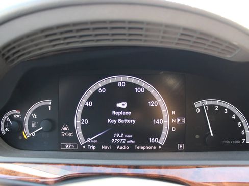 Used 2013 Mercedes-Benz S 550 w/ Sport Pkg Plus One image 21