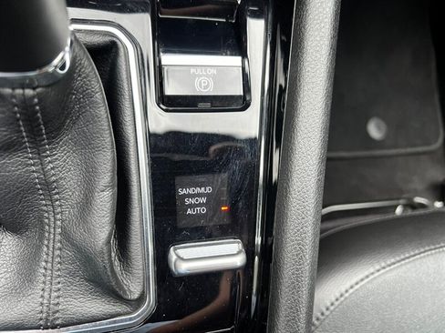 Used 2022 Jeep Compass Limited AWD/4WD image 34