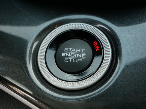 Used 2023 Jeep Grand Cherokee Altitude image 33