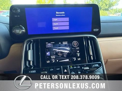 New 2026 Lexus LX 600 4WD w/ Luxury Package image 18