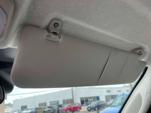 Used 2025 RAM ProMaster 2500 w/ U-Haul Equipment Group FWD image 33