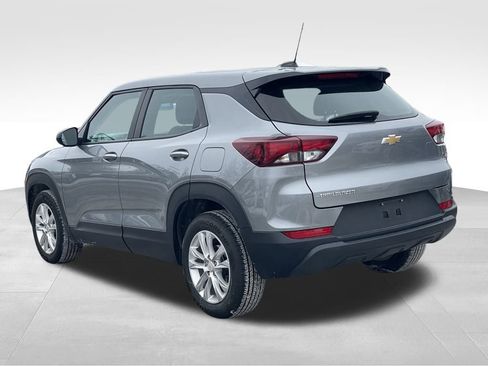 Used 2023 Chevrolet TrailBlazer LS FWD image 5