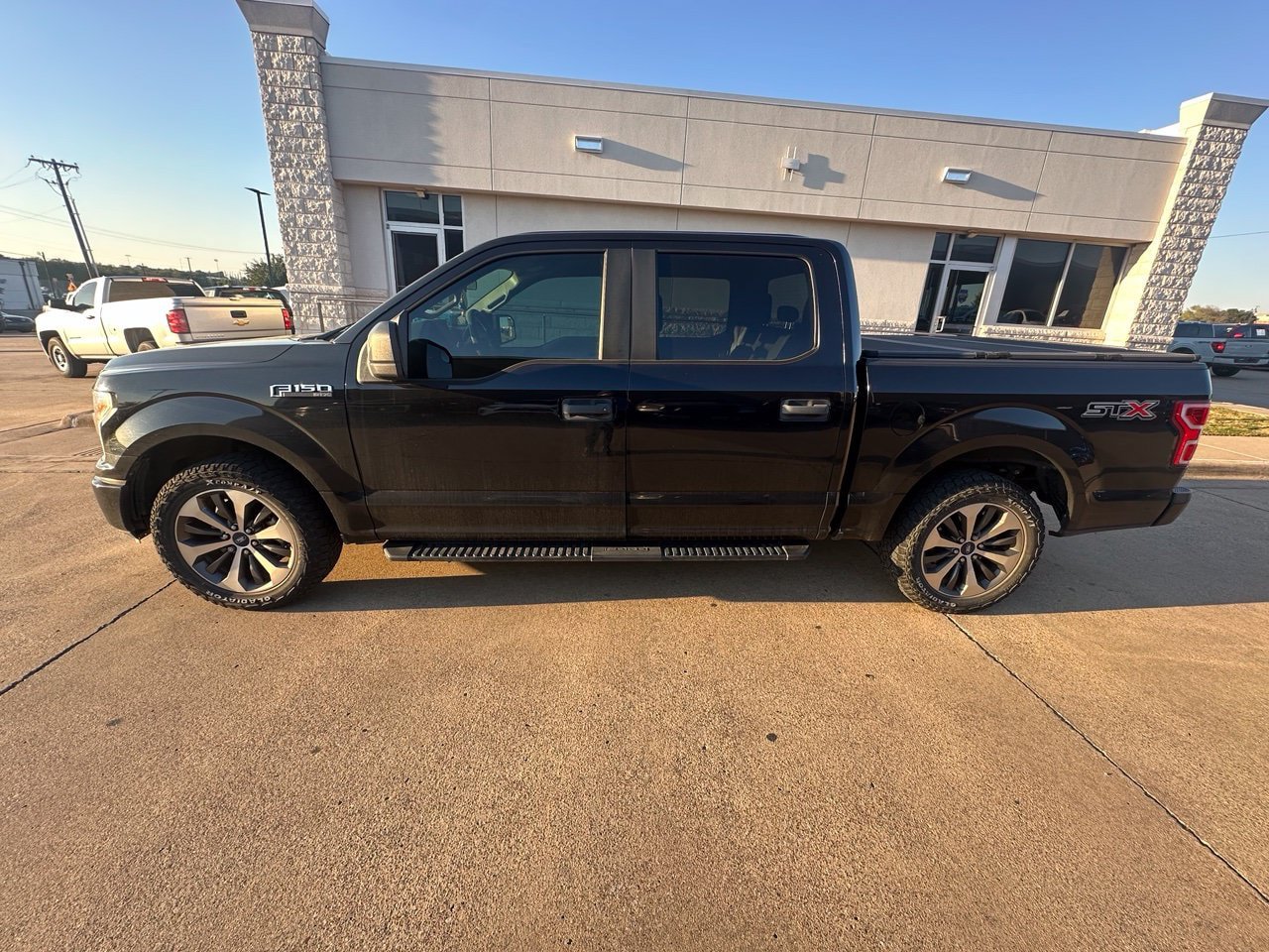 Used 2019 Ford F150 XL w/ Equipment Group 101A Mid RWD image 2