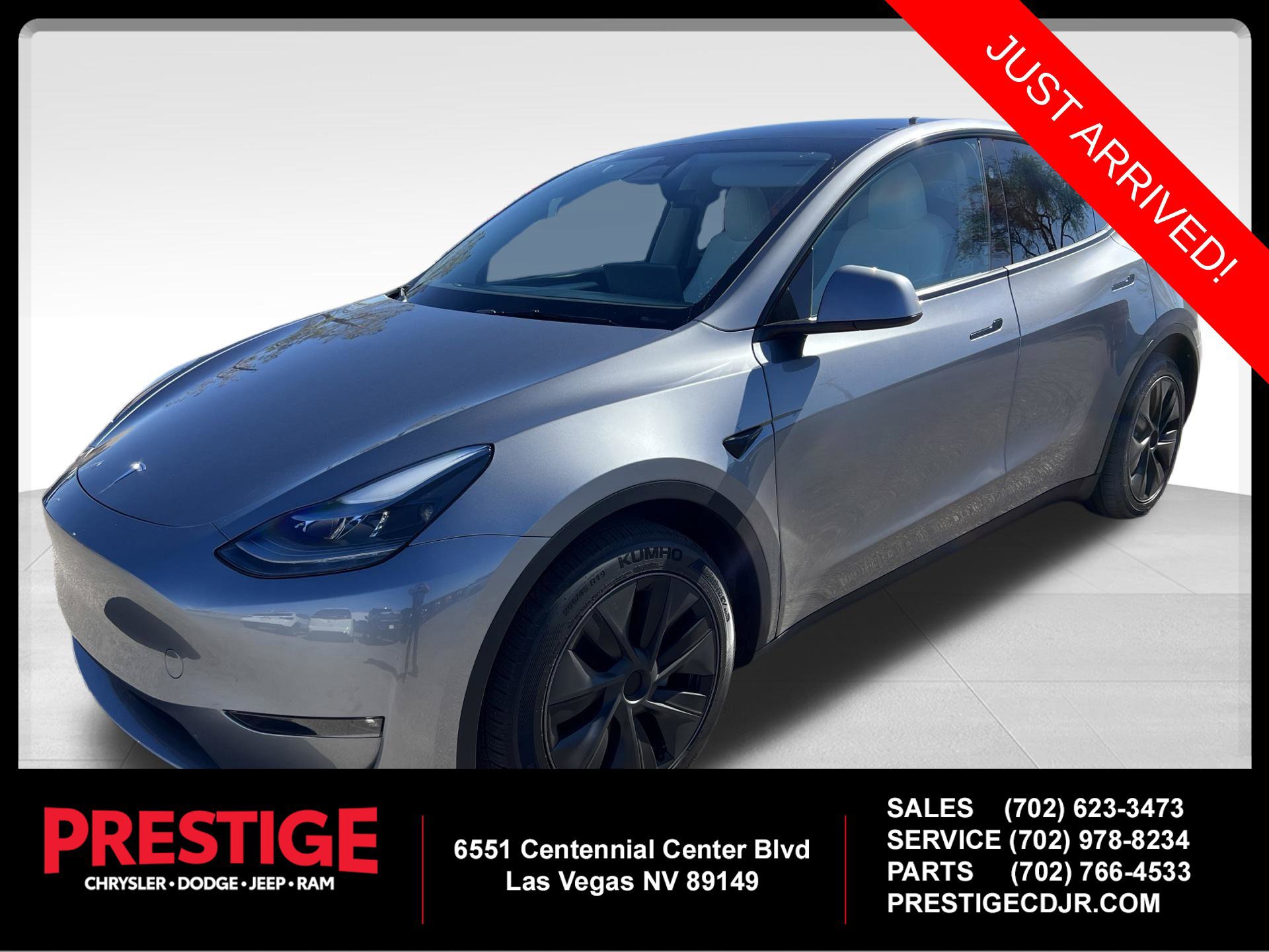 Used 2024 Tesla Model Y Long Range AWD/4WD image 1