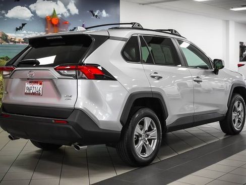 Used 2024 Toyota RAV4 XLE image 6