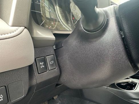 Used 2017 Toyota RAV4 XLE image 16