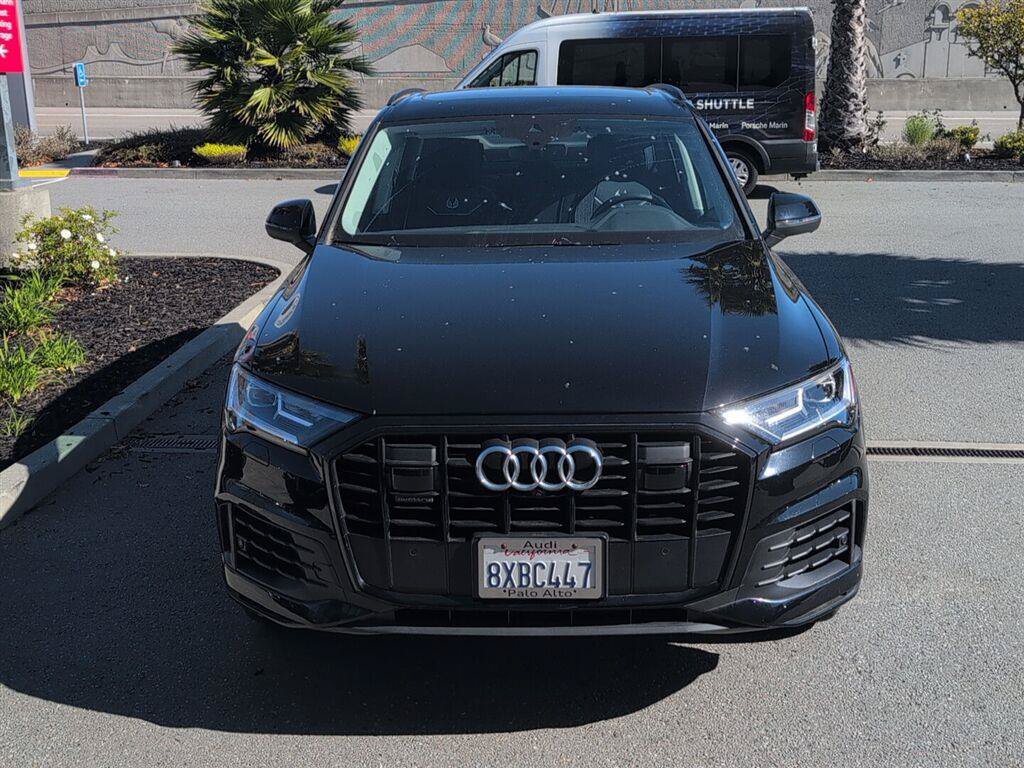 Used 2021 Audi Q7 3.0T Premium Plus w/ Executive Package AWD/4WD image 3