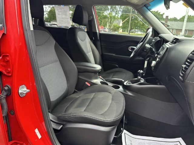 Used 2018 Kia Soul + FWD image 26