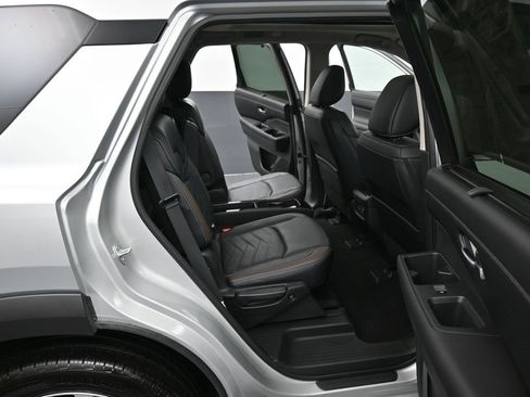 Used 2023 Nissan Pathfinder Platinum image 36