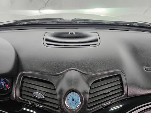 Used 2013 Maserati GranTurismo Sport image 31