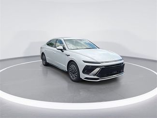 New 2025 Hyundai Sonata SEL video 2