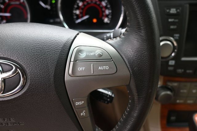 Used 2009 Toyota Highlander Limited w/ Extra Value Pkg 8 FWD image 14
