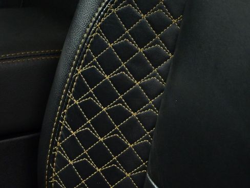 Used 2021 Jeep Wrangler Unlimited Sahara image 24