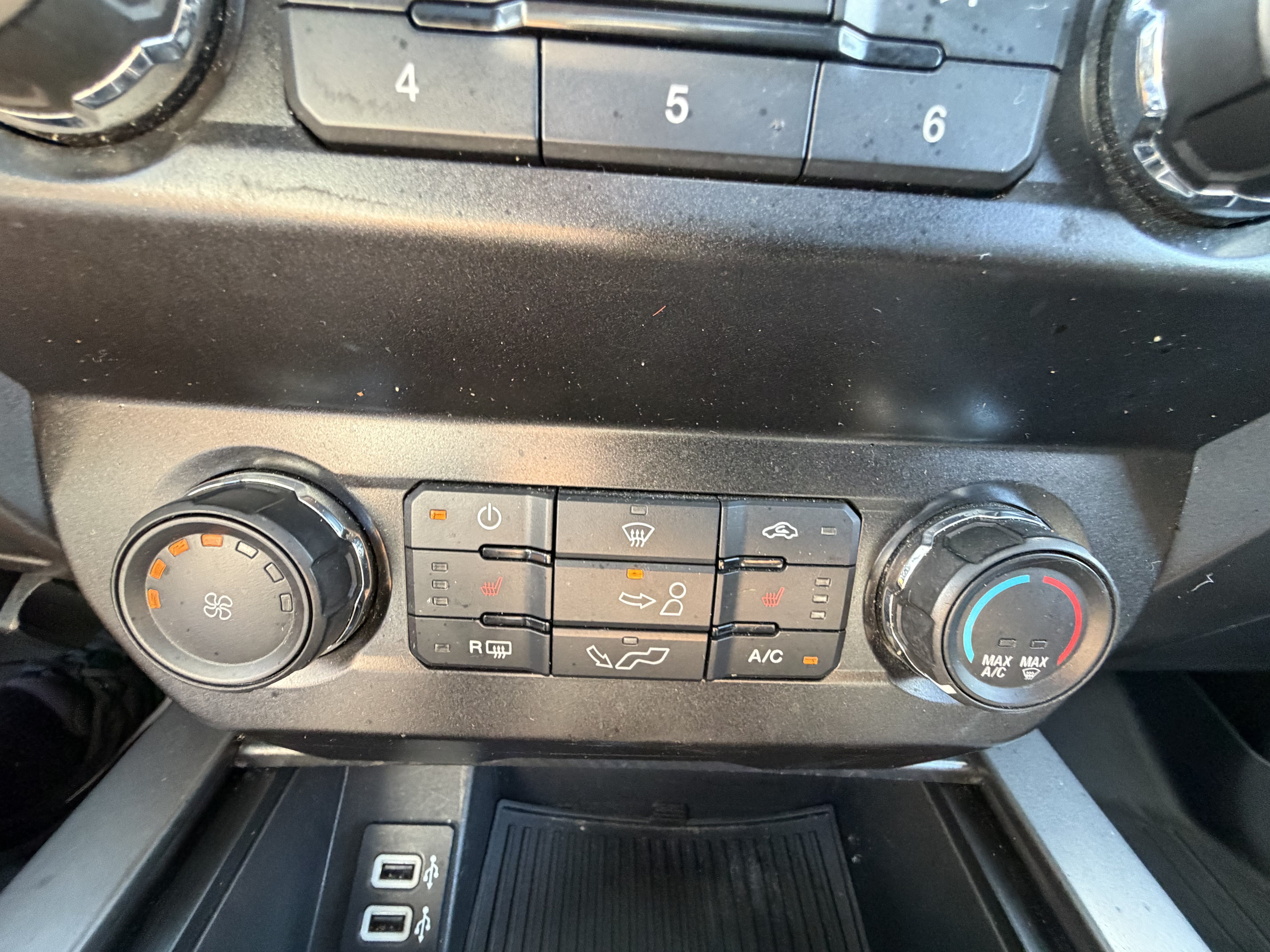 Used 2019 Ford F150 XLT w/ Equipment Group 302A Luxury AWD/4WD image 34