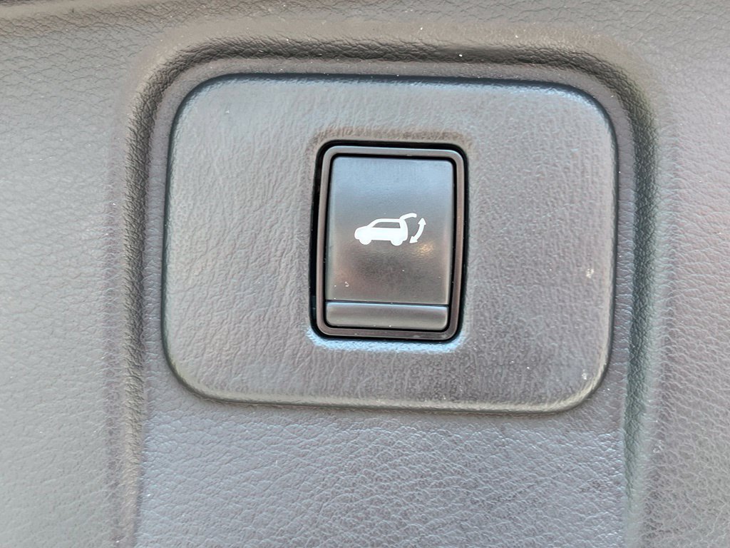 Used 2018 Nissan Murano SL w/ Moonroof Package FWD image 33