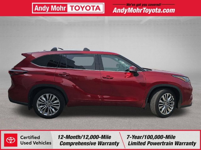 Certified 2026 Toyota Highlander Platinum AWD/4WD image 8