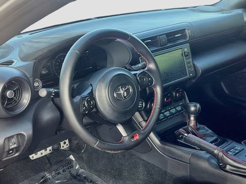 Used 2024 Toyota GR86 TRUENO Edition RWD image 9