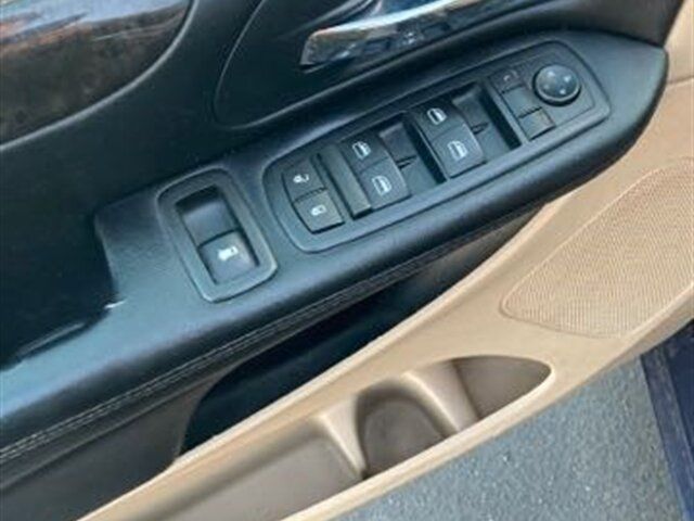 Used 2016 Dodge Grand Caravan SE w/ Quick Order Package 29E SE FWD image 8