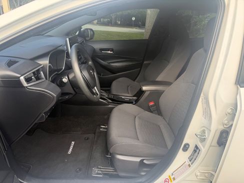 Used 2019 Toyota Corolla SE FWD image 12