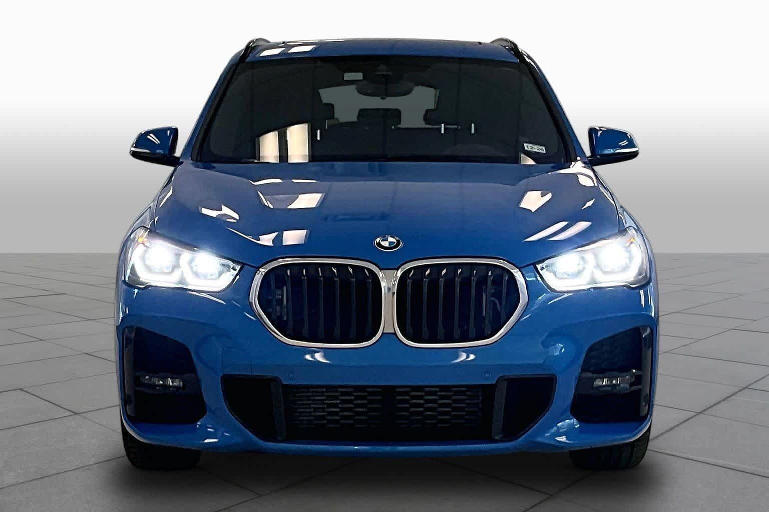 Used 2021 BMW X1 sDrive28i w/ M Sport Package FWD image 3