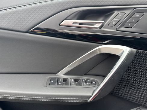 Used 2024 BMW X2 xDrive28i image 12