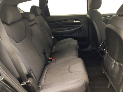 Used 2019 Hyundai Santa Fe SE image 19