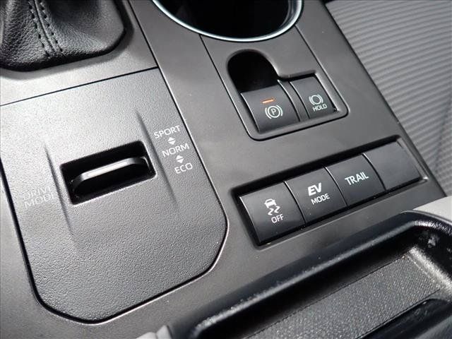 Used 2020 Toyota Highlander LE AWD/4WD image 19