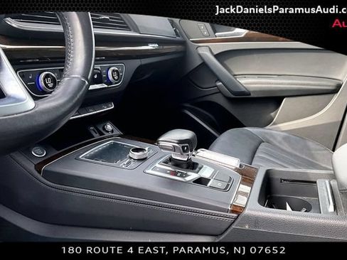 Used 2019 Audi Q5 2.0T Premium Plus w/ Premium Plus Package AWD/4WD image 12