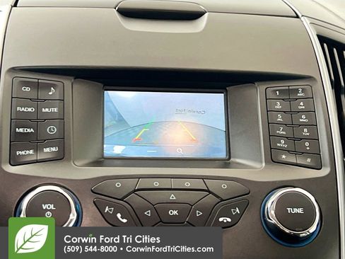 Used 2016 Ford Edge SE image 19