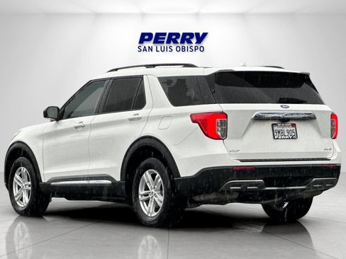 Used 2023 Ford Explorer XLT w/ Equipment Group 202A image 5