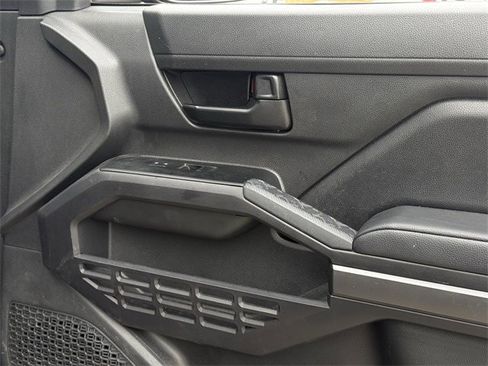 Used 2025 Toyota Tacoma SR5 image 28