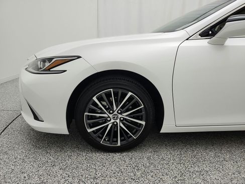 Used 2025 Lexus ES 350 w/ Premium Package FWD image 17