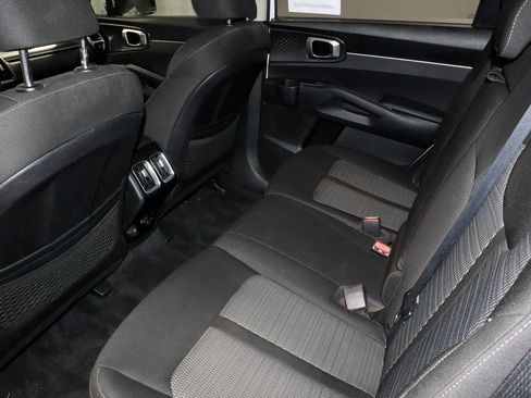 Used 2021 Kia Sorento LX image 22