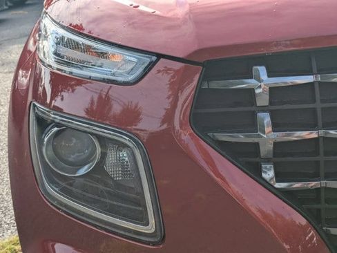Certified 2026 Hyundai Venue SEL FWD image 10