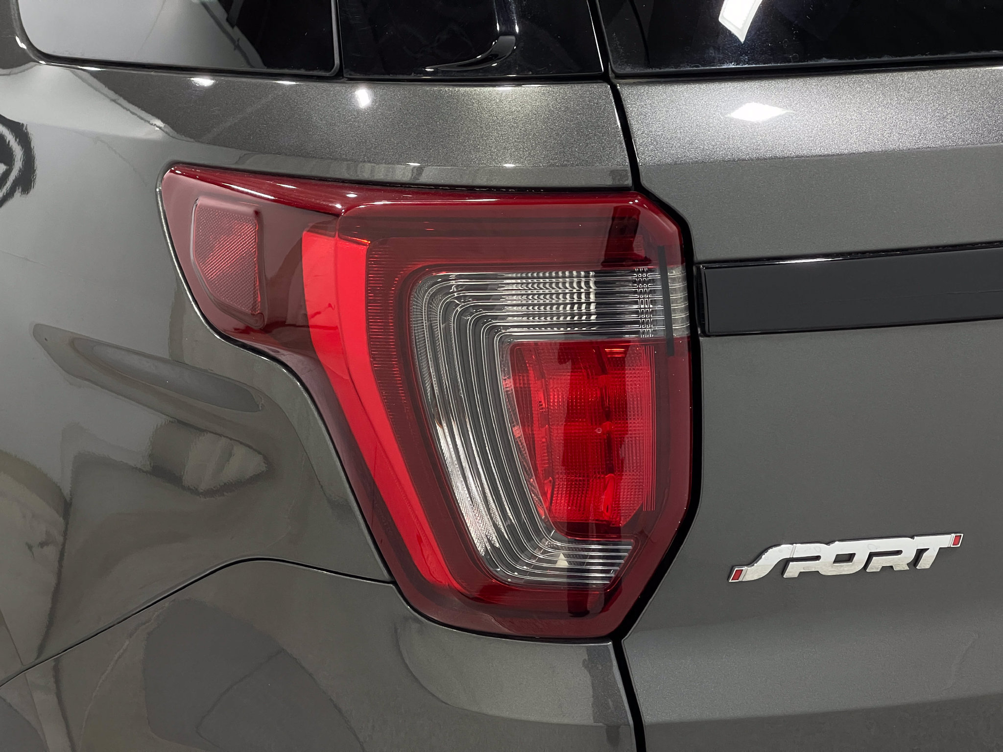 Used 2017 Ford Explorer Sport AWD/4WD image 36
